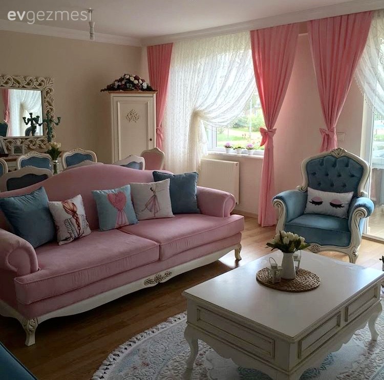 Berjer, Country, Fon perde, Halı, Mavi, Orta sehpa, Pembe, Perde, Salon
