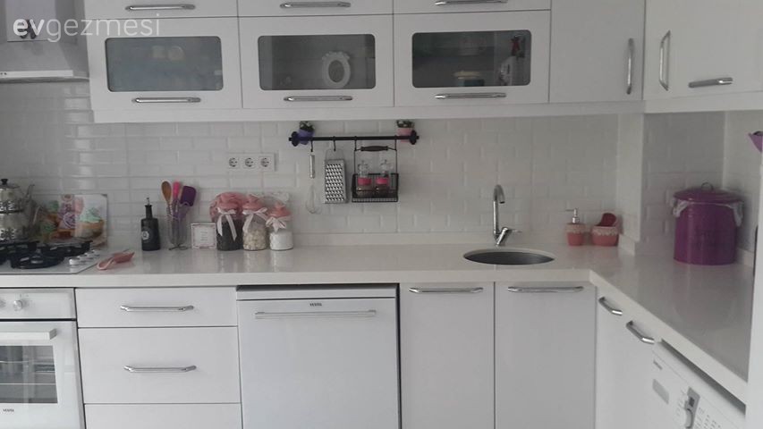 Tadilat sonrası kullanışlı ve şık: Esra hanımın evinin dönüşümü..