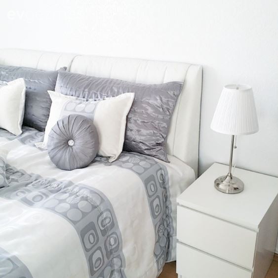 Beyaz, Gri, Yatak Odası