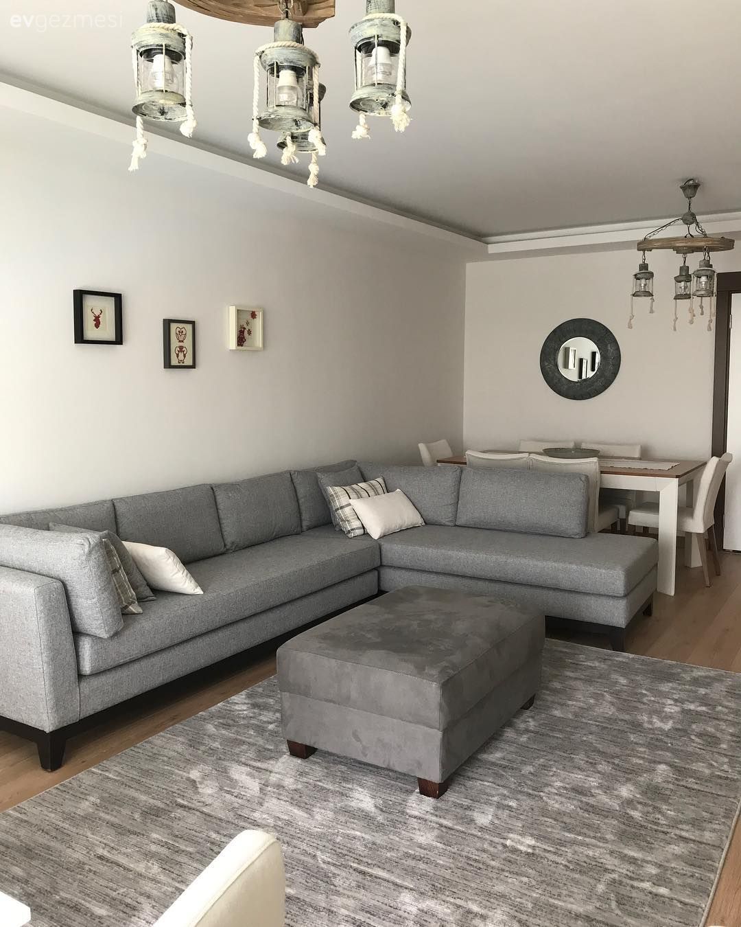 Salon, Köşe koltuk, Gri, Puf, Halı, Avize, Duvar dekorasyonu