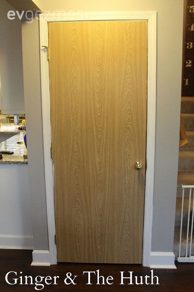 Her Metrekarenin Suyunu Çıkarın: Kapı Üzerine Kitaplık Yapma Fikri