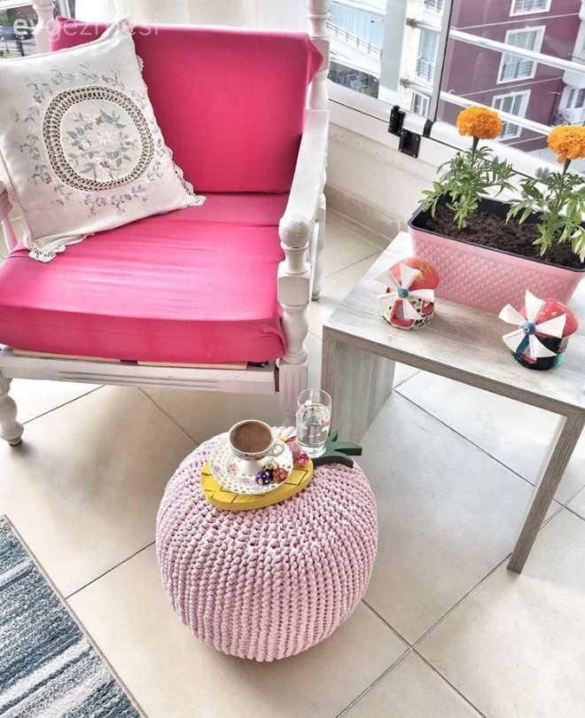 Balkon, Kış bahçesi, Koltuk Döşeme, Mobilya boyama, Pembe, Puf
