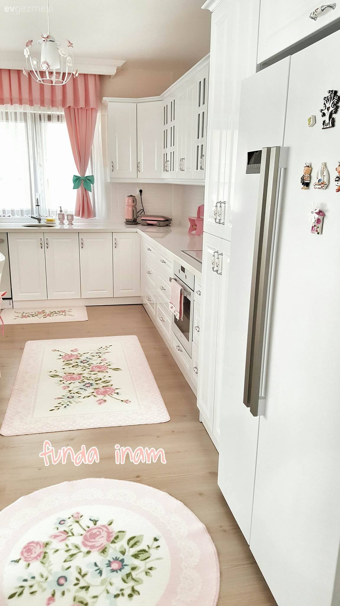 Beyaz mutfak, Country mutfak, Mutfak, Mutfak aksesuarları, Pembe