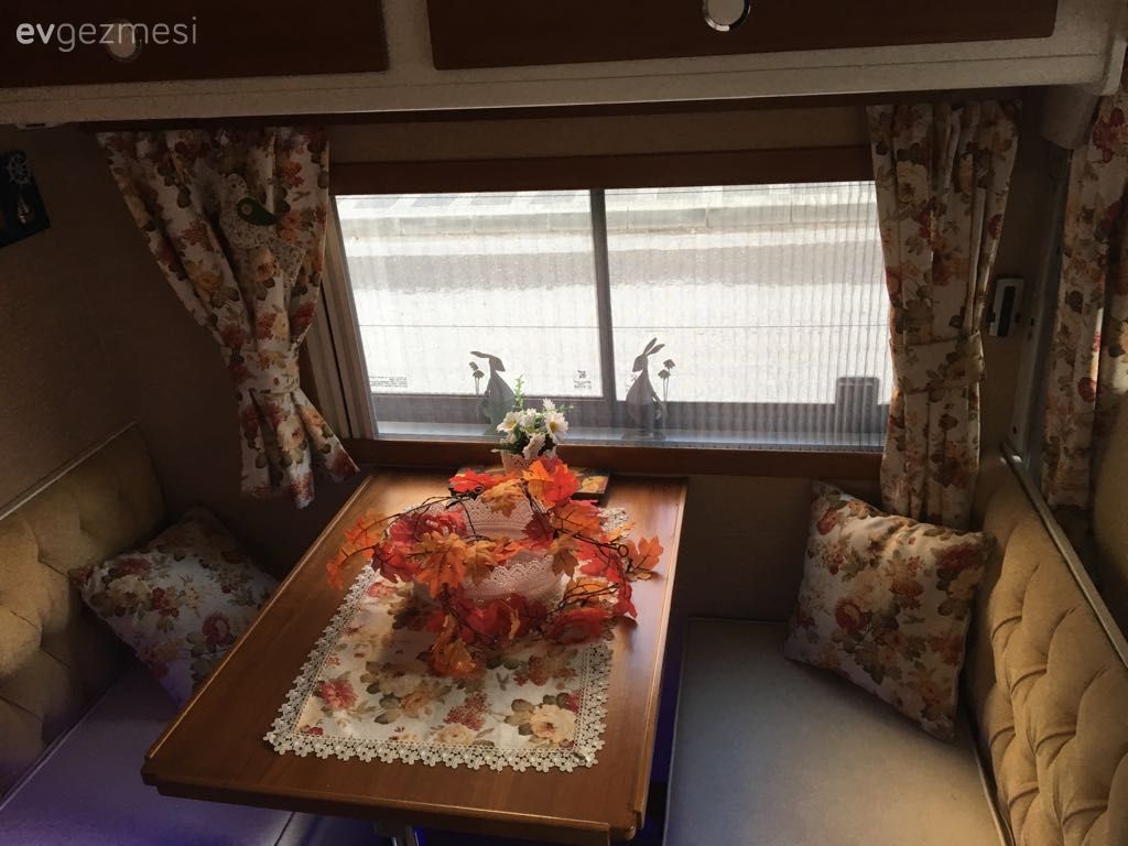 Bu karavan, tekerlekler üzerinde minik bir ev.