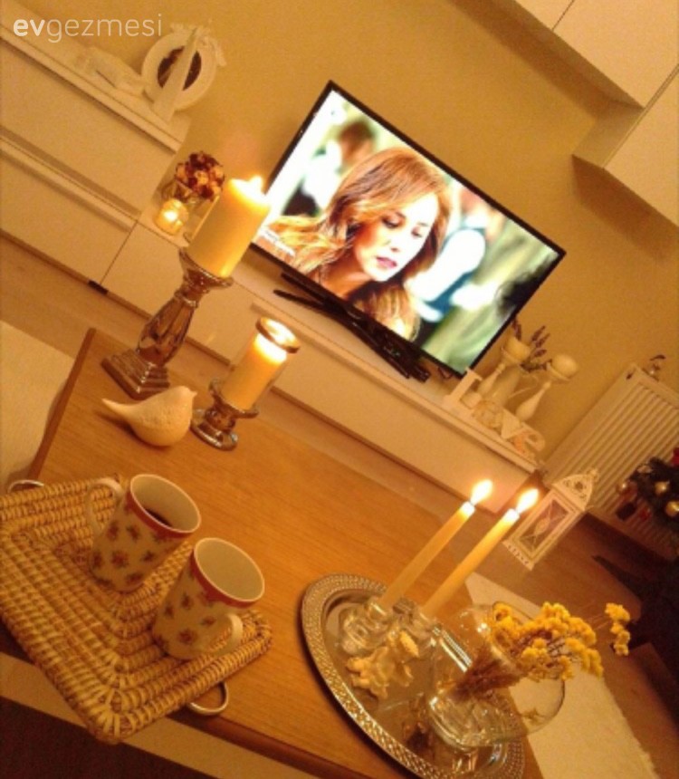 Dekoratif Objeler, Mum, Tv ünitesi