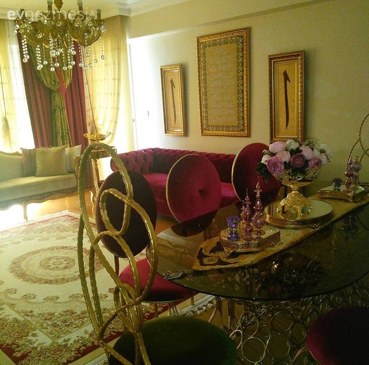 Abajur, Altın, Bordo, Halı, Perde, Salon, Tablo, Yemek Odası, Aydınlatma