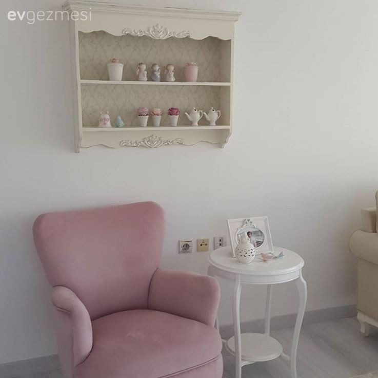 Belkıs hanımın, içimizi açan zarif evinden yeni kareler.