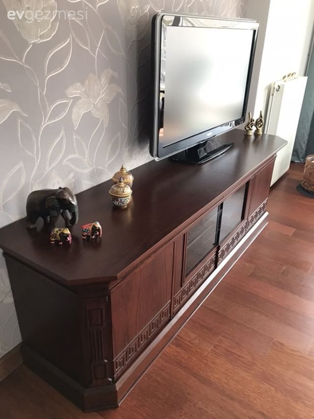 Salon, Tv ünitesi, Duvar kağıdı