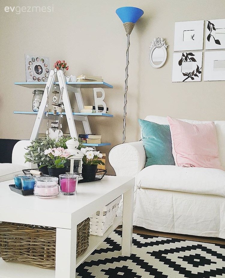 Değişim seven Gamze hanımın aksesuarlarla değişen salonu..