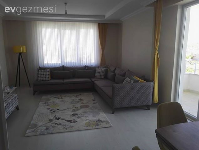 Gri, Halı, Köşe koltuk, Salon, Sarı