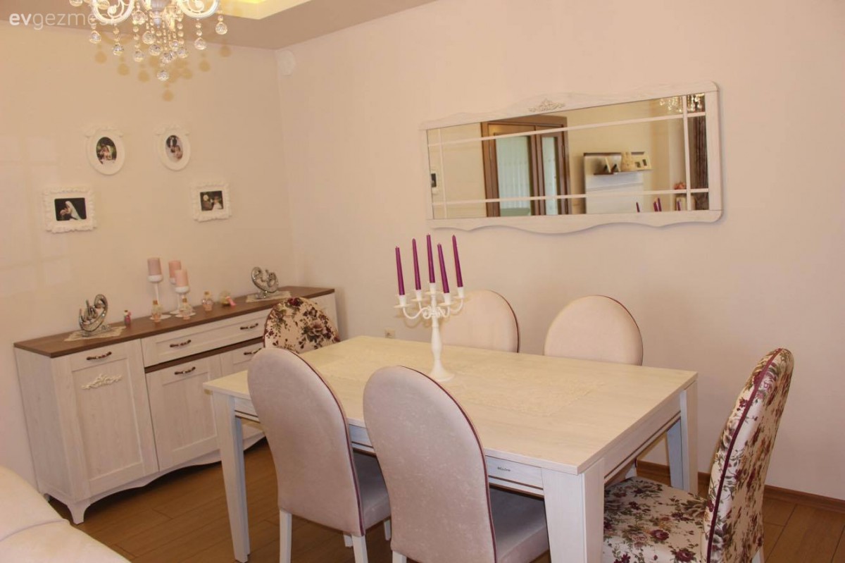 Ayna, Çiçekli desen, Konsol, Mor, Salon, Yemek Odası