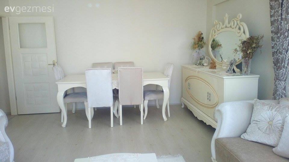 Yasemin hanımın monokrom krem renkle, sakin ve zarif evi..