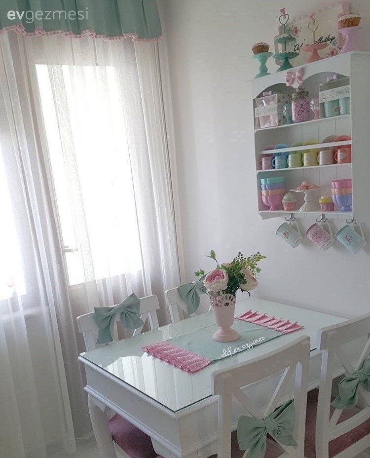 Beyaz mutfak, Mutfak, Mutfak masası, Terek