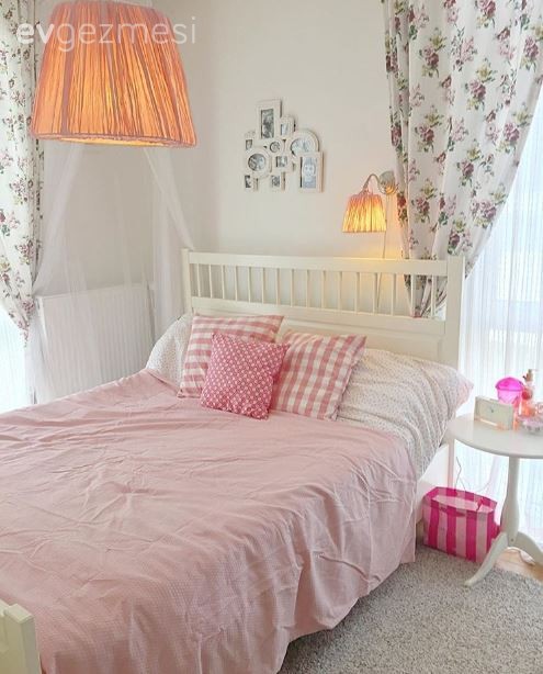 Fon perde, Kırmızı, Pembe, Yatak Odası, Perde