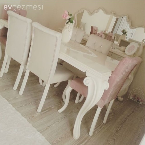 Beyaz, Pembe, Yemek Odası