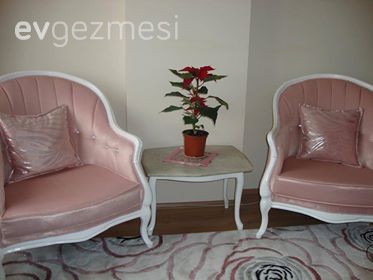 Yıpranmış koltuklardan, tatlı bir takıma: Melek hanımın dönüşümü..