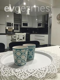 Beyaz, Dekoratif Objeler, Mavi, Mutfak, Siyah