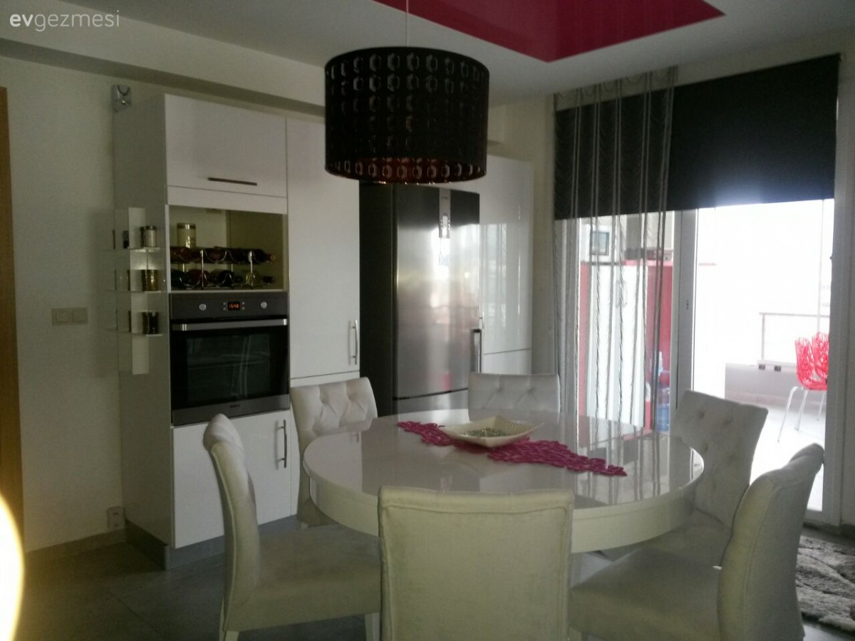 Özge hanımın klasik ve modernin harmanı, stil sahibi evi..