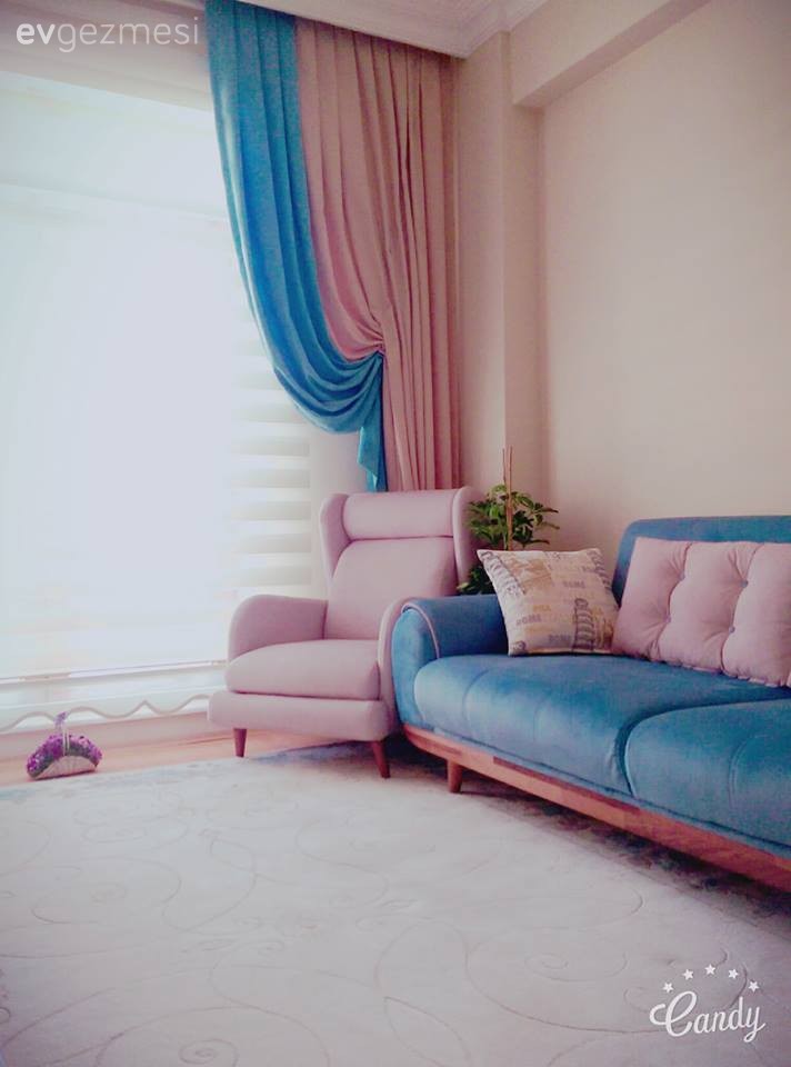 Kahverengi, Mavi, Oturma Odası