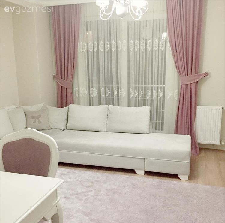 Özlem hanımın pastel tonlarda zarif evi..