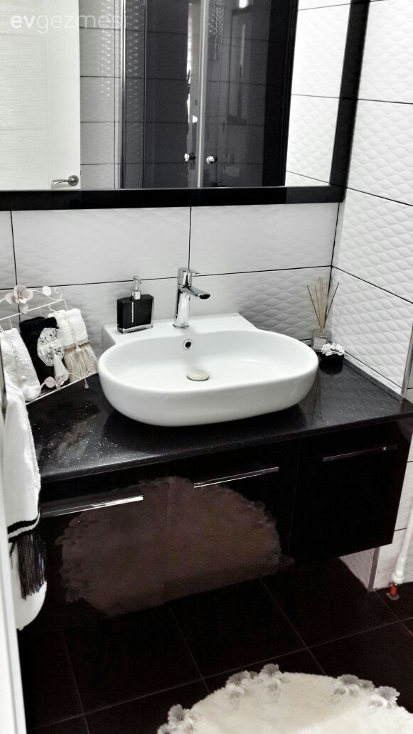 Banyo, Siyah, Siyah- Beyaz