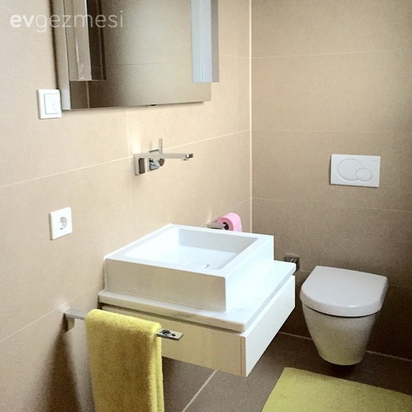  Feyza Hanım'ın göz alıcı bir sadeliğe sahip dekoru..