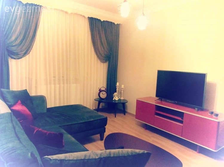 Gri, Oturma Odası, Pembe, Tv ünitesi