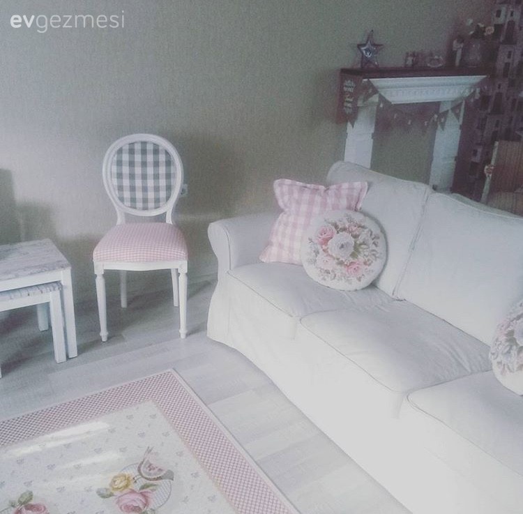 Ayça hanımın her detayı nostalji kokan, el emeği dolu evi..