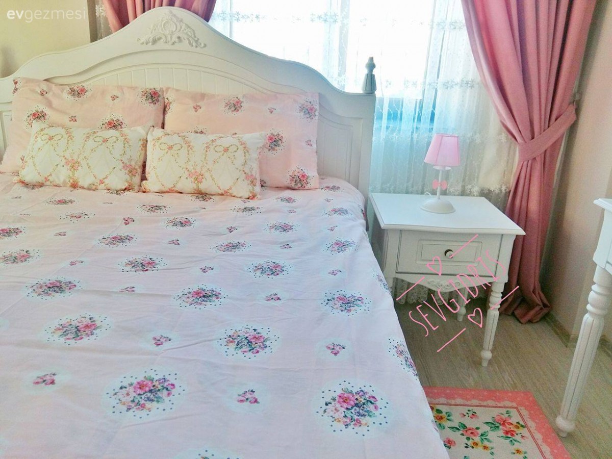 Fon perde, Halı, Pembe, Yatak Odası, Yatak örtüsü, Perde