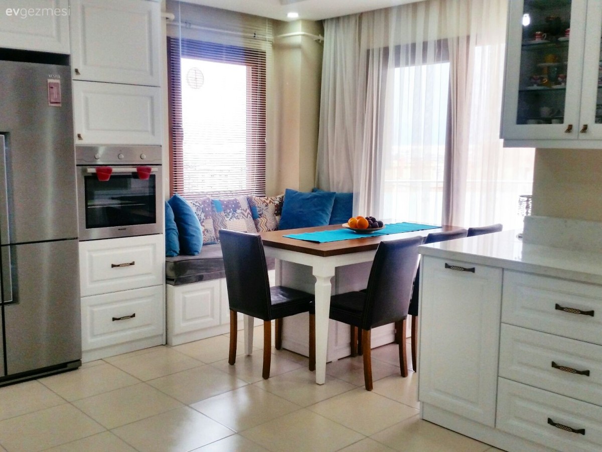 Mutfakların En Keyifli Köşeleri: Mutfak Sedirleri ile Dekorasyon