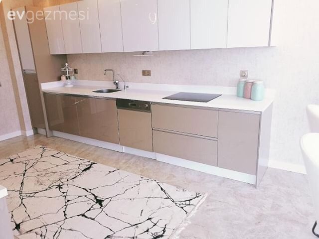 Bu Mutfakta Kullanışlılık ve Estetik Tasarım Bir Arada