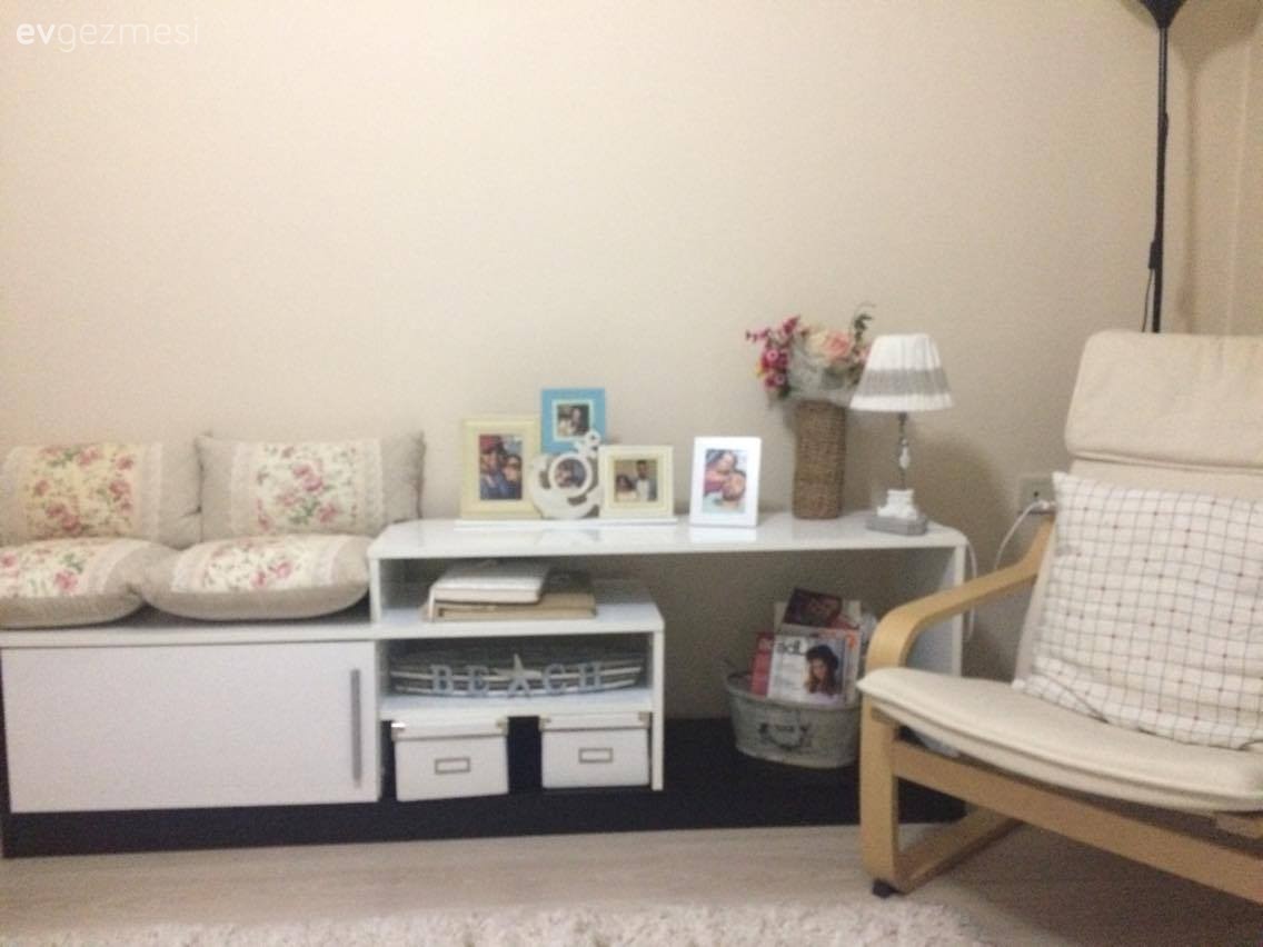 Oturma Odası, Sedir