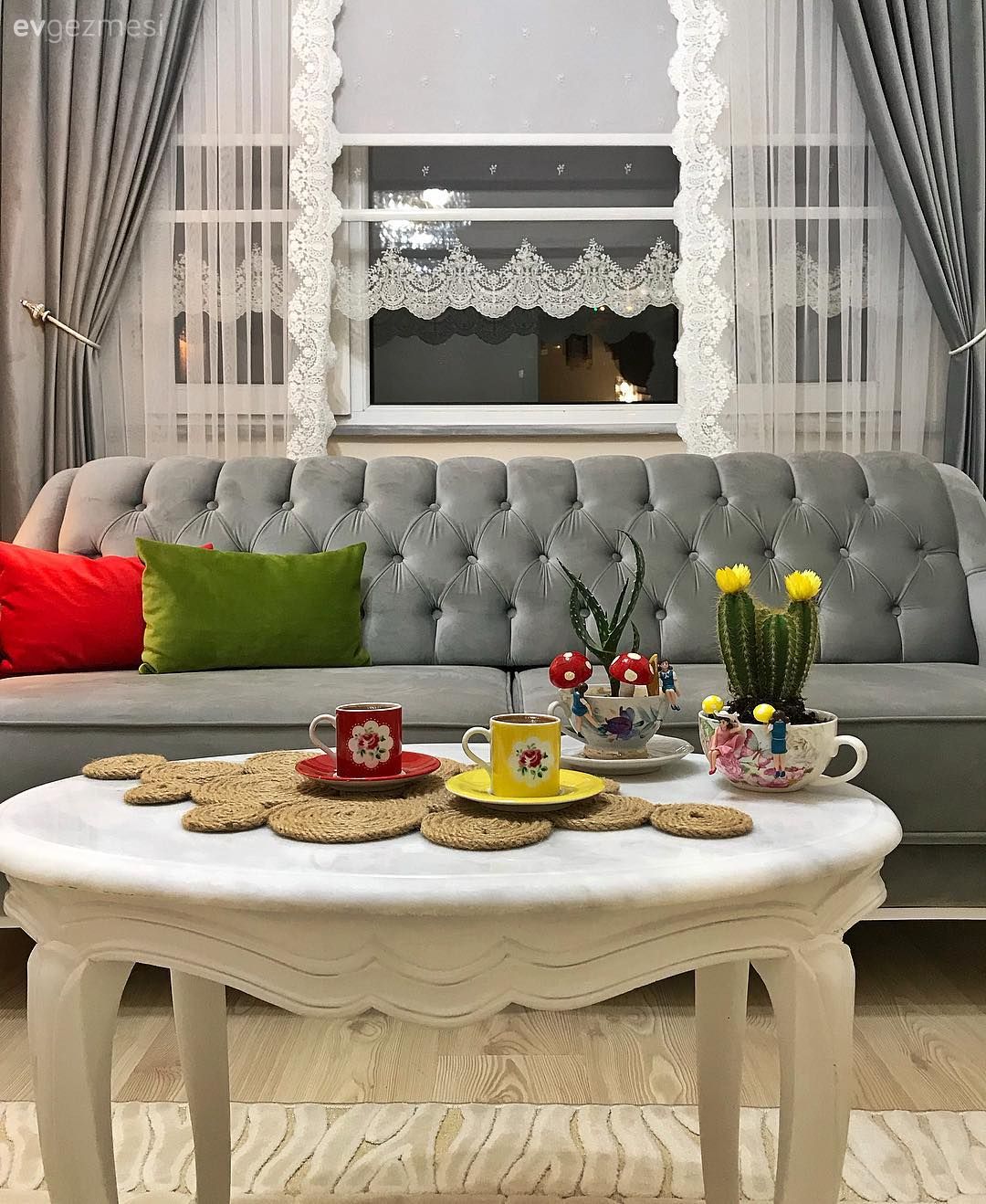 Biraz Country Biraz Klasik: Bu Keyifli Evin Dekoru Pek Zarif!