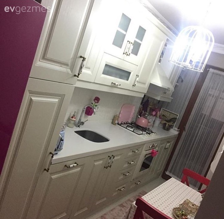 Nostaljik ve zarif bir ruha sahip: Ebru hanımın evi.