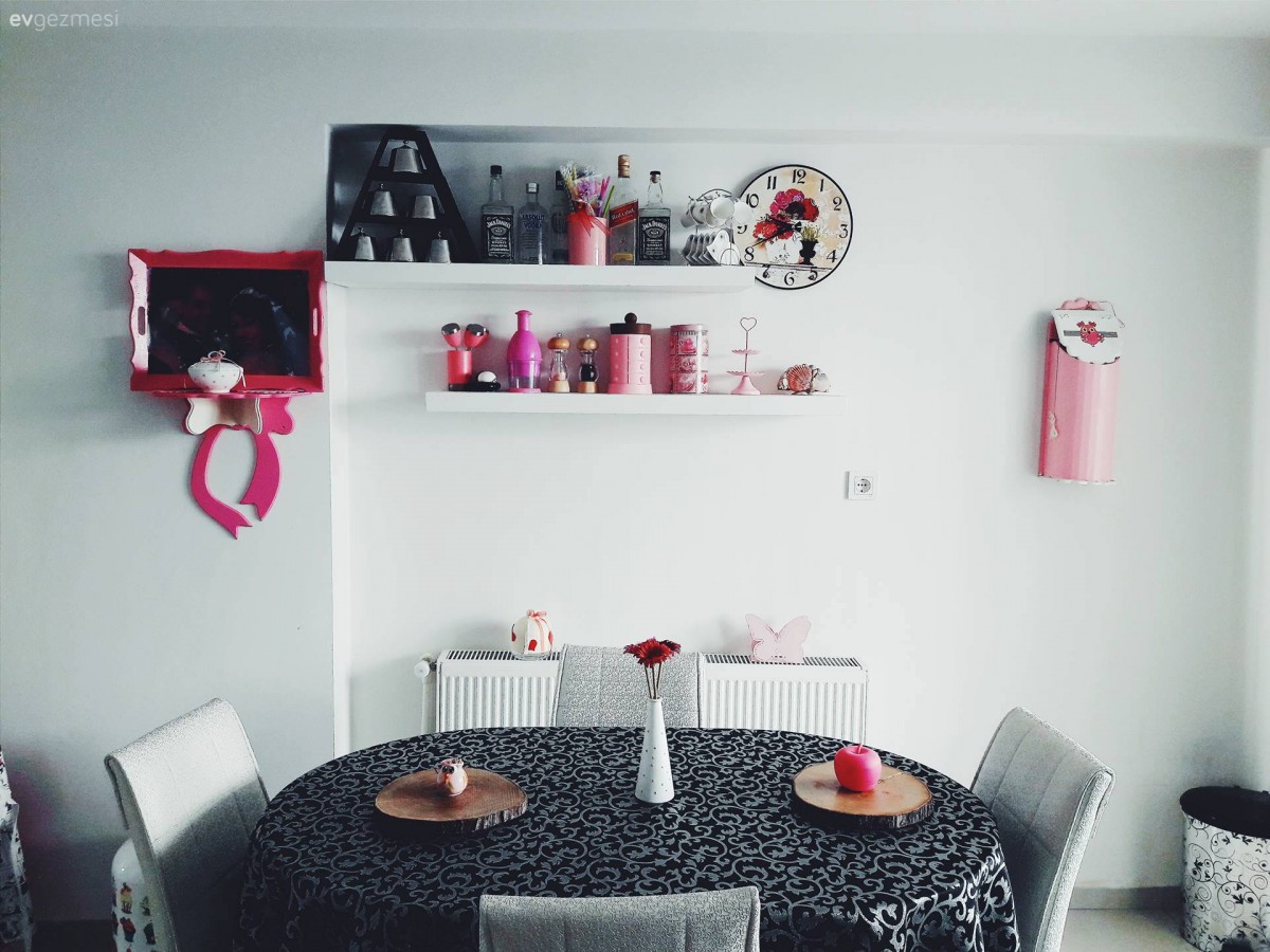 Mutfak, Mutfak aksesuarları, Mutfak masası