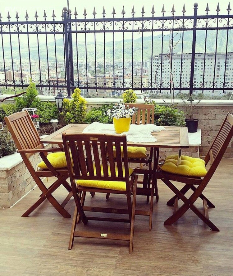 Bahçe, Sarı, Teras