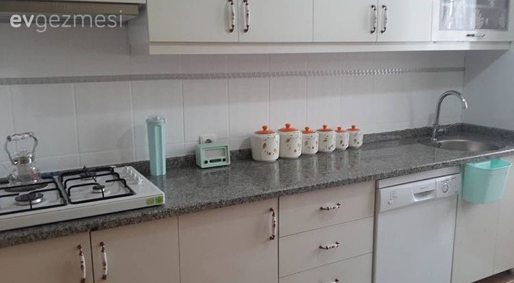Düşük maliyetle aydınlık ve tatlı: Gülbahar hanımın mutfak dönüşümü..