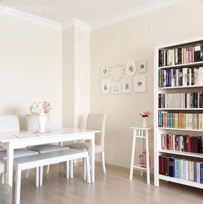 Bank, Duvar dekorasyonu, Kitaplık, Salon, Yemek Odası