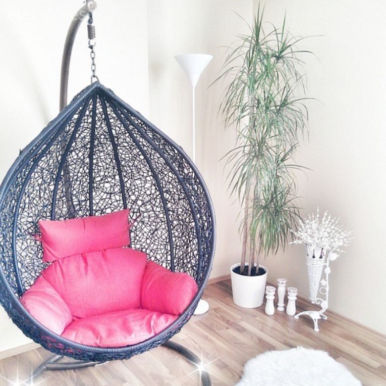 Çiçekler, Oturma Odası