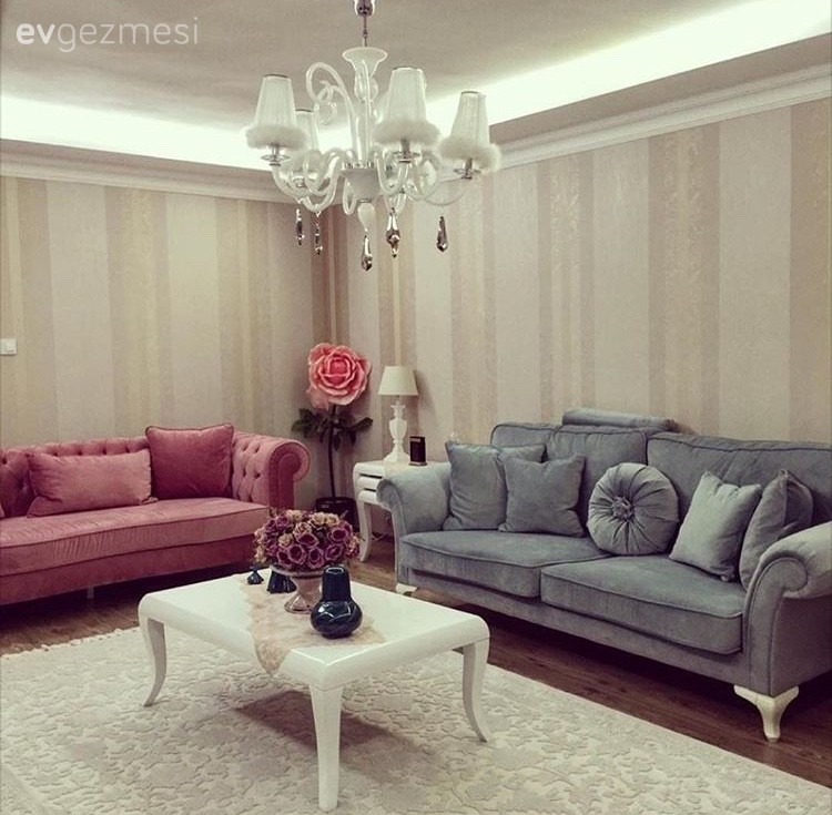 Avize, Duvar kağıdı, Gri, Halı, Orta sehpa, Pembe, Salon, Aydınlatma