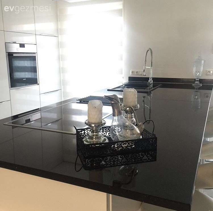 Beyaz mutfak, Modern mutfak, Mutfak, Ada mutfak, Siyah- Beyaz