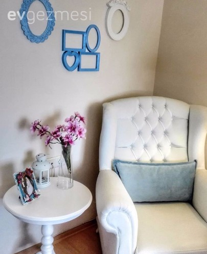 Berjer, Beyaz, Duvar dekorasyonu, Mavi, Salon