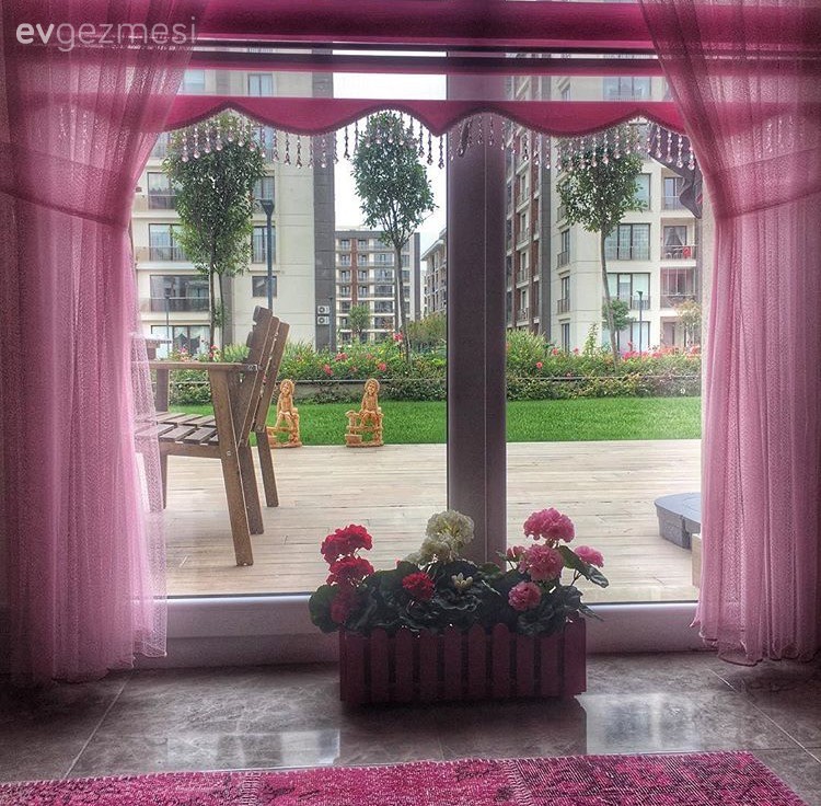 Mutfak, Pembe, Perde