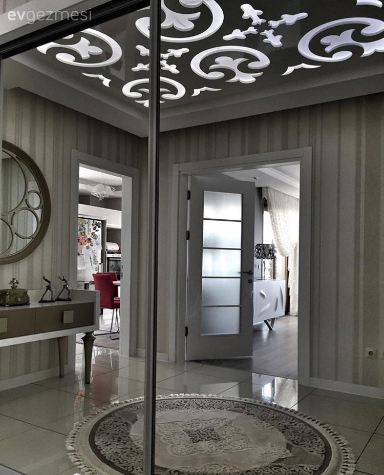 Sinem hanımın odağında uyum olan sade ve şık dekoru..