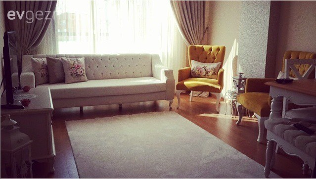 Seda Hanım'ın doğal tonlardaki huzur verici evi