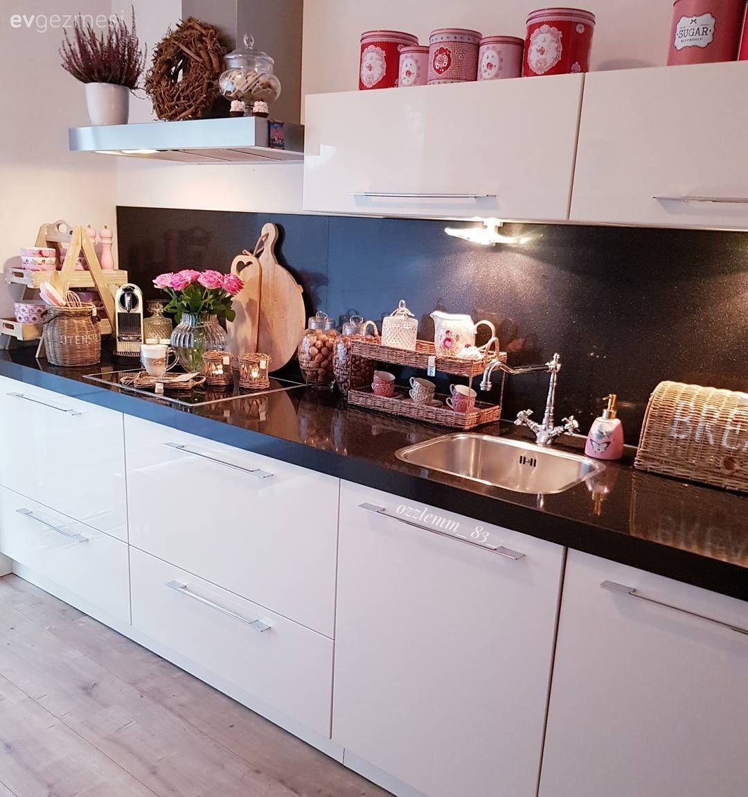 Zarif Aksesuarlar, Estetik Algısı Yüksek Bir Dekor- Özlem Hanım'ın Evi..