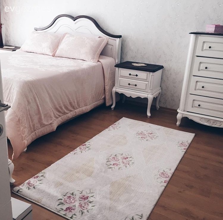 Begüm hanımın narin ve şık evi..