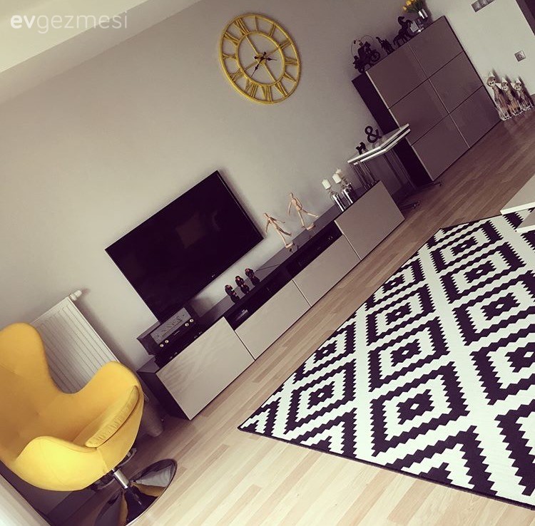 Modern stil mobilyalar, geometrik çizgiler.. Uyumlu ve canlı bir ev!