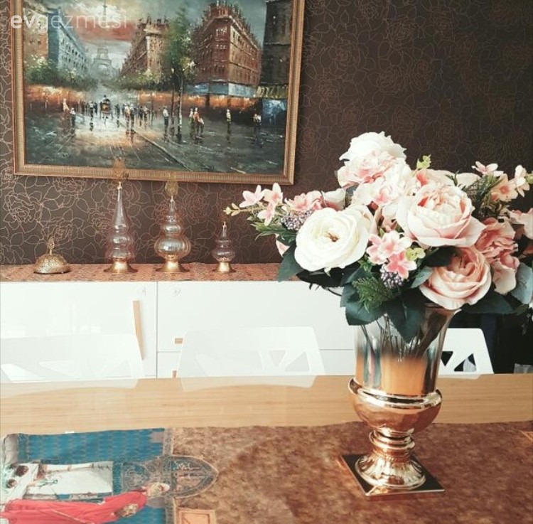 Altın, Çiçekler, Duvar dekorasyonu, Konsol, Salon, Tablo, Yemek Odası