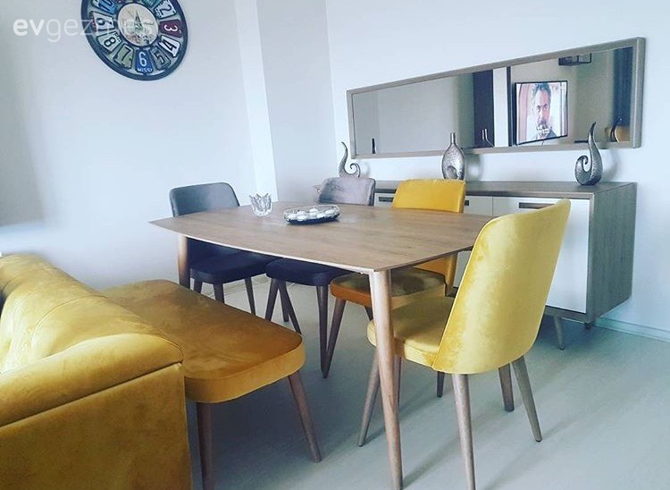 Ahşap Mobilya, Ayna, Konsol, Duvar saati, Salon, Sarı